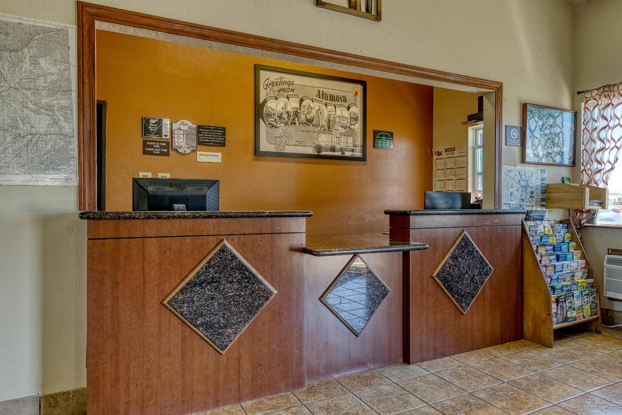 Super 8 By Wyndham Alamosa Motel Екстериор снимка