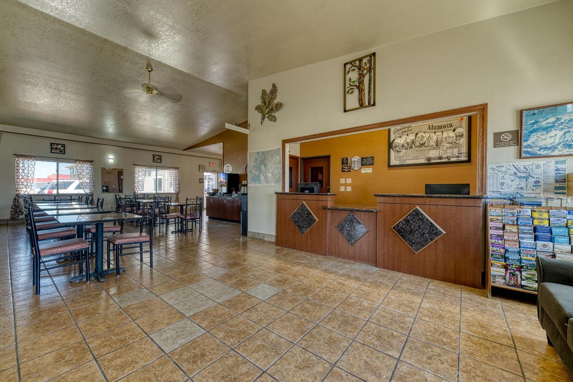 Super 8 By Wyndham Alamosa Motel Екстериор снимка