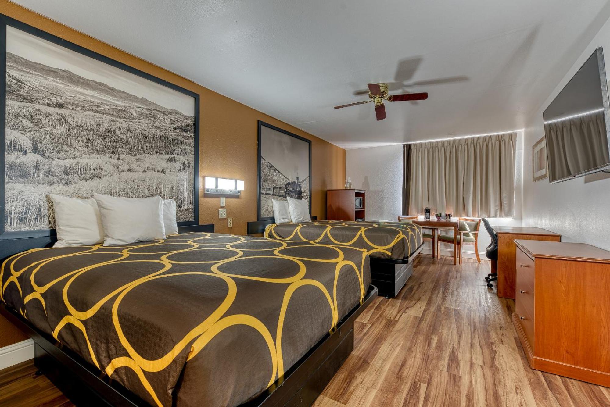 Super 8 By Wyndham Alamosa Motel Стая снимка