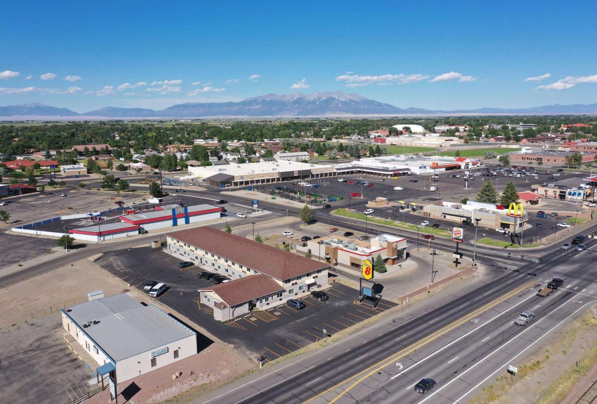 Super 8 By Wyndham Alamosa Motel Екстериор снимка
