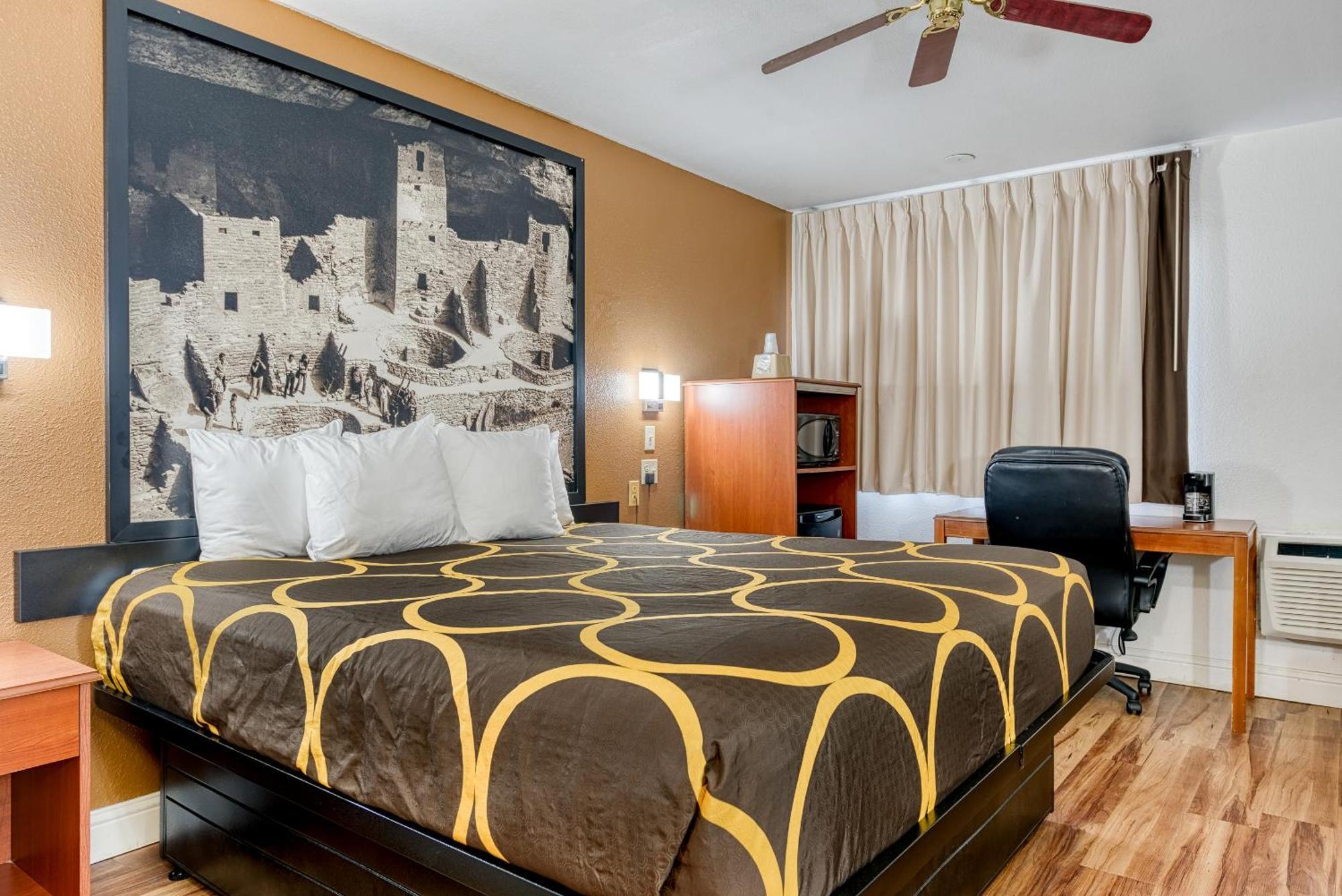 Super 8 By Wyndham Alamosa Motel Стая снимка