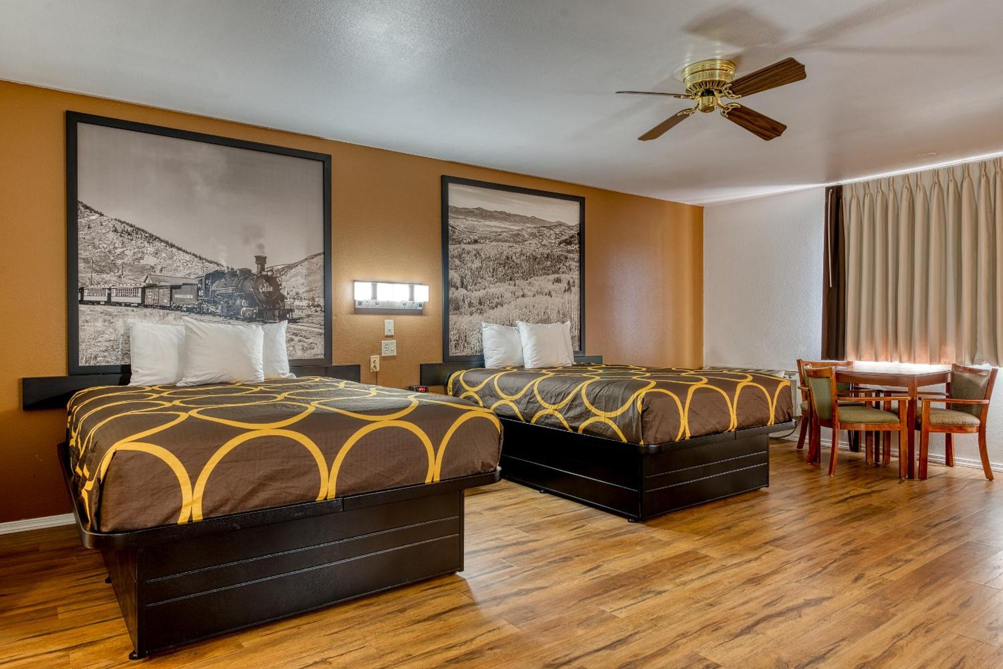 Super 8 By Wyndham Alamosa Motel Стая снимка